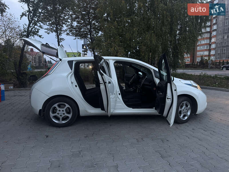 Хетчбек Nissan Leaf 2016 в Тернополі
