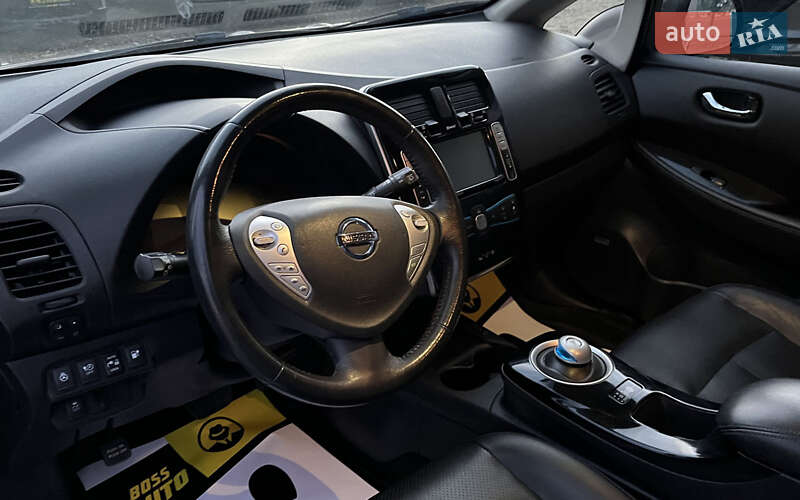 Хэтчбек Nissan Leaf 2014 в Стрые