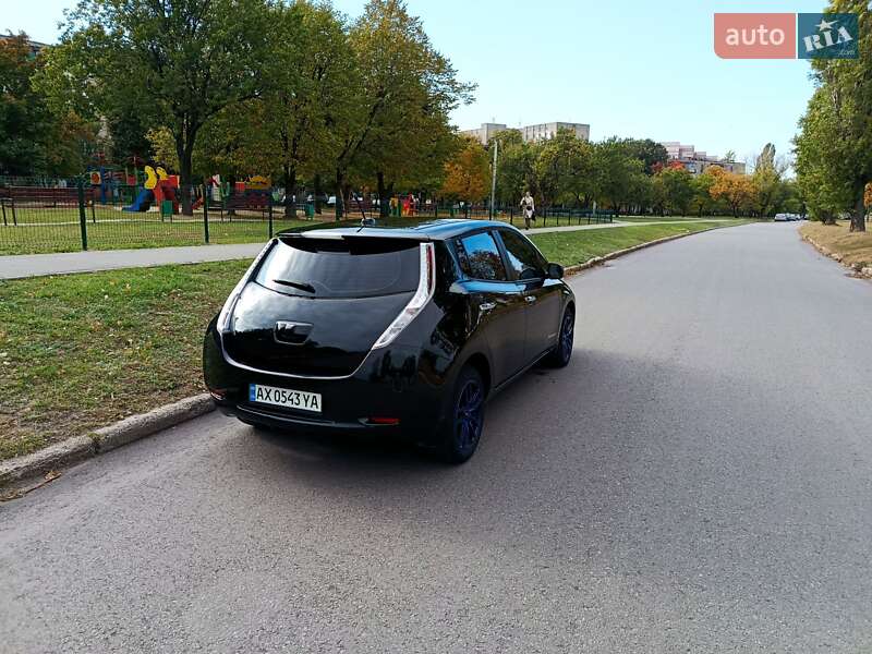 Хетчбек Nissan Leaf 2013 в Харкові фото 7 Хетчбек Nissan Leaf 2013 в Харкові
