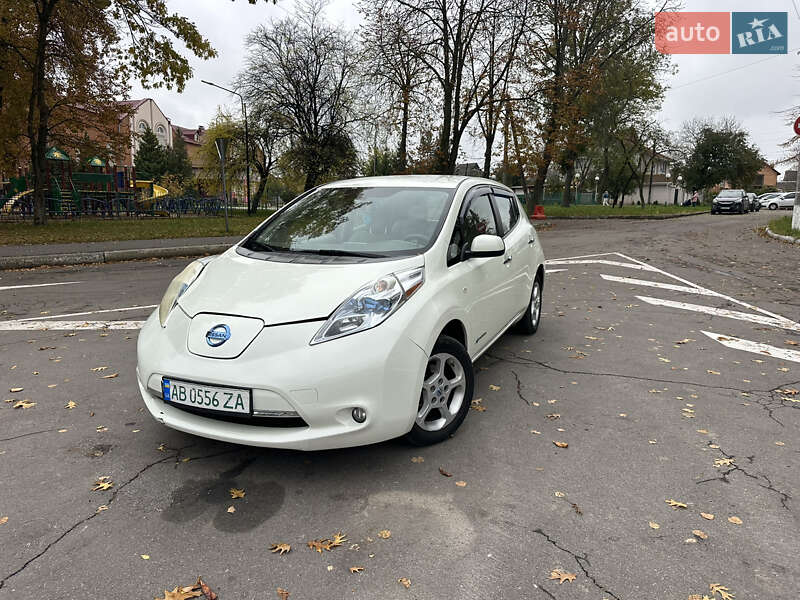 Хетчбек Nissan Leaf 2012 в Вінниці