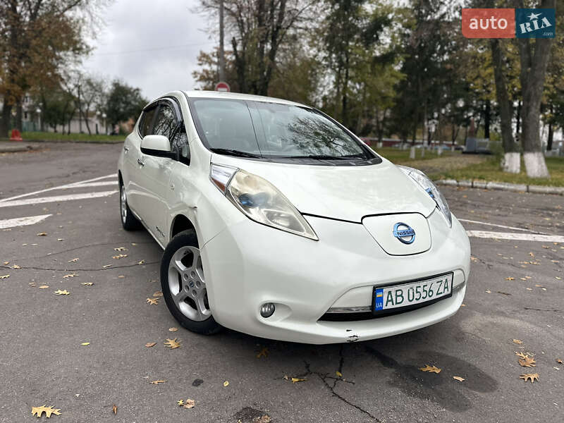 Хетчбек Nissan Leaf 2012 в Вінниці