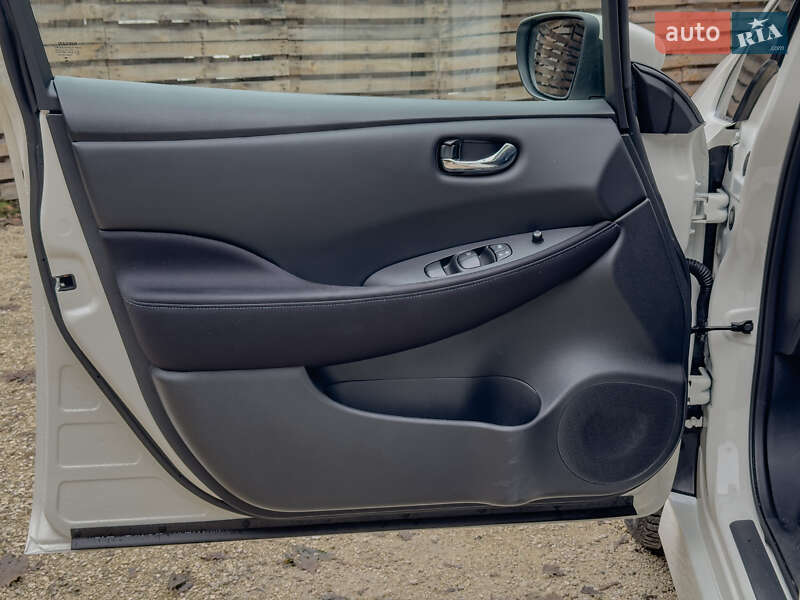 Хетчбек Nissan Leaf 2021 в Бродах