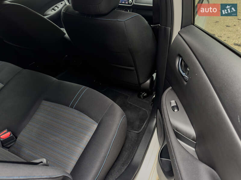 Хетчбек Nissan Leaf 2021 в Бродах