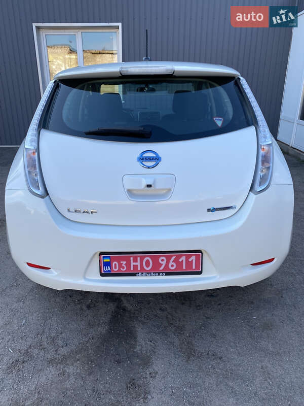Хэтчбек Nissan Leaf 2015 в Кривом Роге
