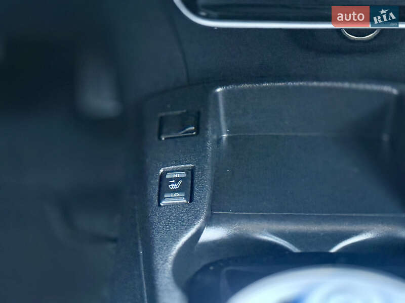 Хэтчбек Nissan Leaf 2014 в Луцке