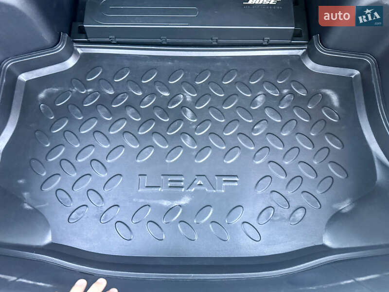 Хэтчбек Nissan Leaf 2014 в Луцке