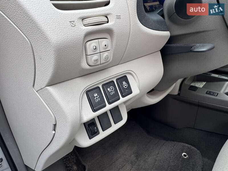 Хэтчбек Nissan Leaf 2012 в Стрые фото 9 Хэтчбек Nissan Leaf 2012 в Стрые