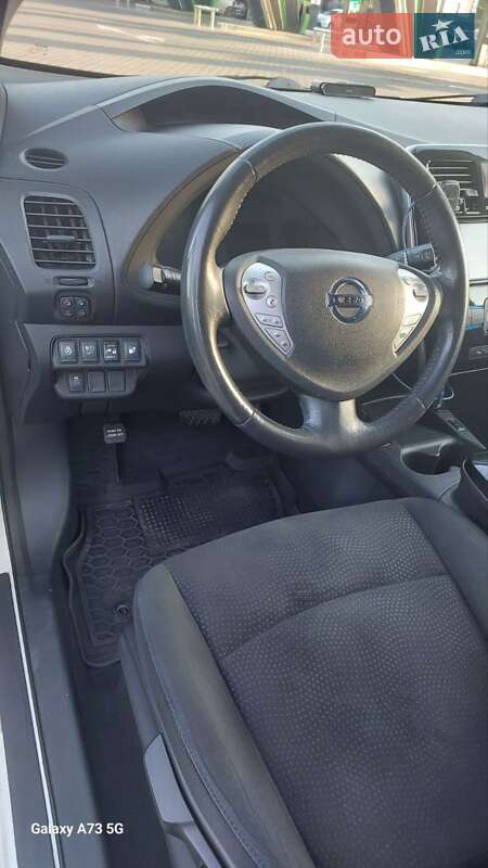 Хетчбек Nissan Leaf 2016 в Одесі фото 10 Хетчбек Nissan Leaf 2016 в Одесі