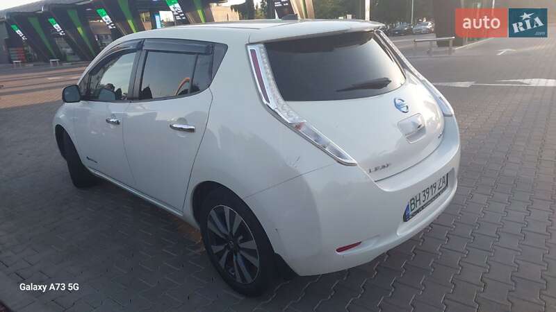 Хетчбек Nissan Leaf 2016 в Одесі фото 13 Хетчбек Nissan Leaf 2016 в Одесі