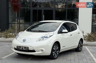 Хэтчбек Nissan Leaf 2014 в Городке Хэтчбек Nissan Leaf 2014 в Городке