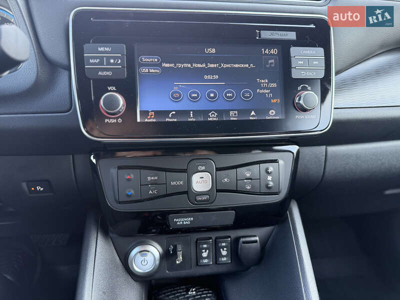 Хэтчбек Nissan Leaf 2019 в Ровно