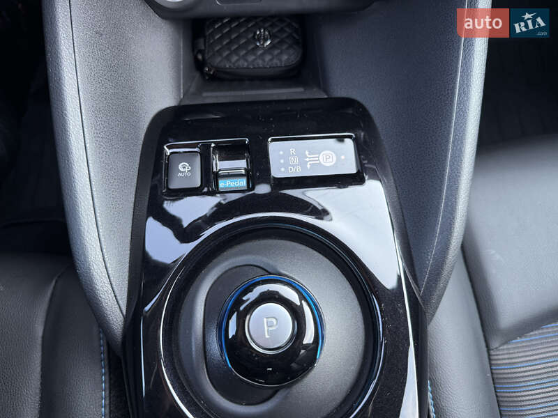 Хэтчбек Nissan Leaf 2019 в Ровно