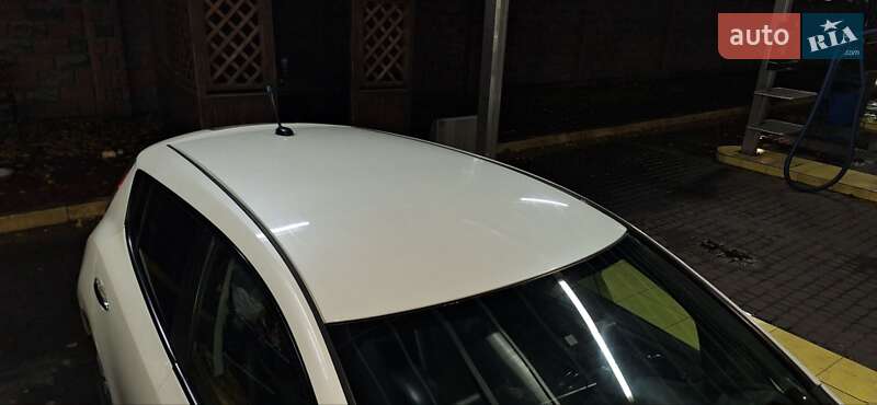 Хэтчбек Nissan Leaf 2013 в Ровно