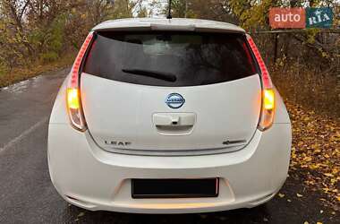 Хэтчбек Nissan Leaf 2013 в Днепре