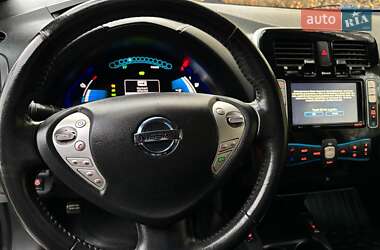 Хэтчбек Nissan Leaf 2013 в Днепре
