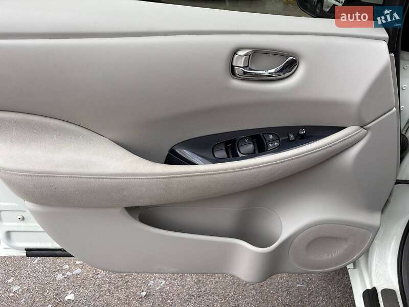 Хэтчбек Nissan Leaf 2012 в Виннице фото 13 Хэтчбек Nissan Leaf 2012 в Виннице