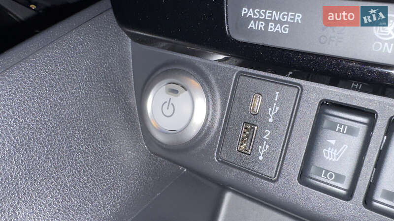 Хэтчбек Nissan Leaf 2023 в Сваляве