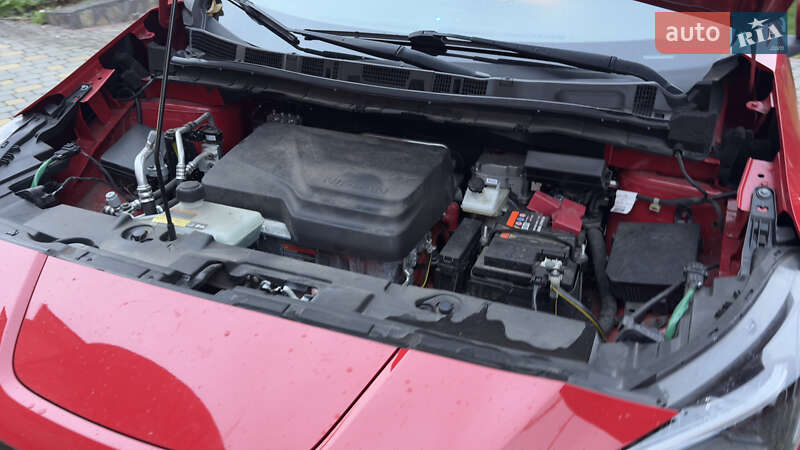 Хэтчбек Nissan Leaf 2023 в Сваляве