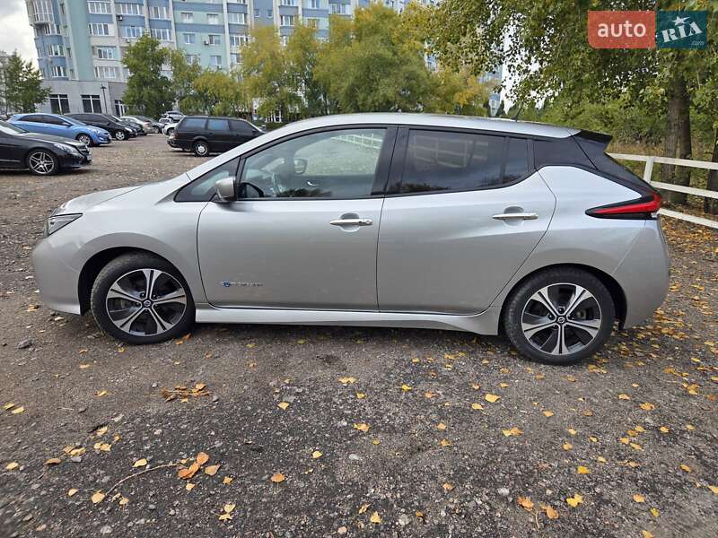 Хэтчбек Nissan Leaf 2019 в Черкассах фото 6 Хэтчбек Nissan Leaf 2019 в Черкассах