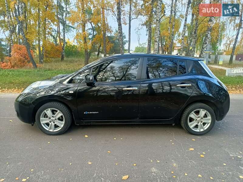 Хэтчбек Nissan Leaf 2012 в Ахтырке фото 9 Хэтчбек Nissan Leaf 2012 в Ахтырке
