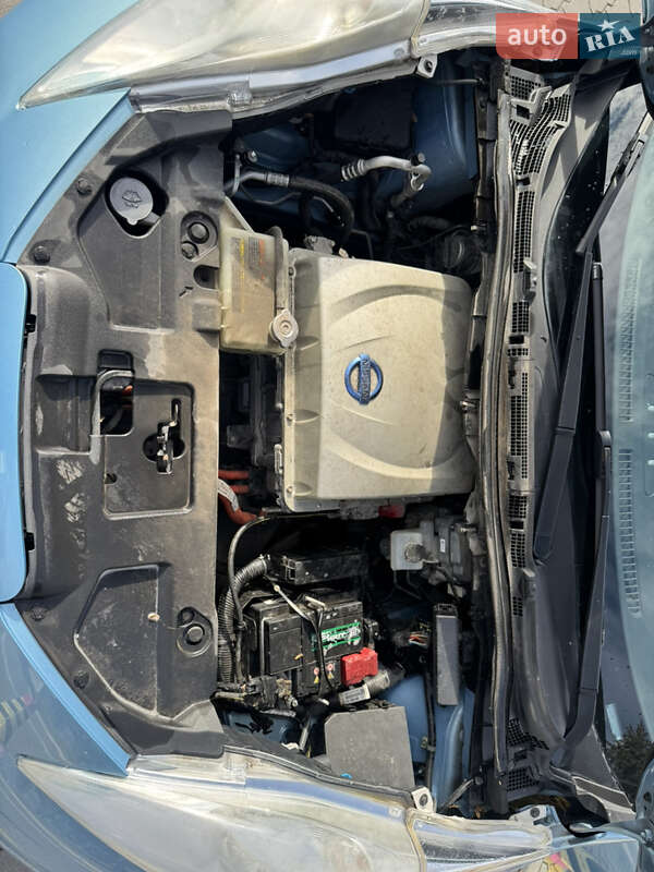 Хэтчбек Nissan Leaf 2015 в Львове фото 15 Хэтчбек Nissan Leaf 2015 в Львове