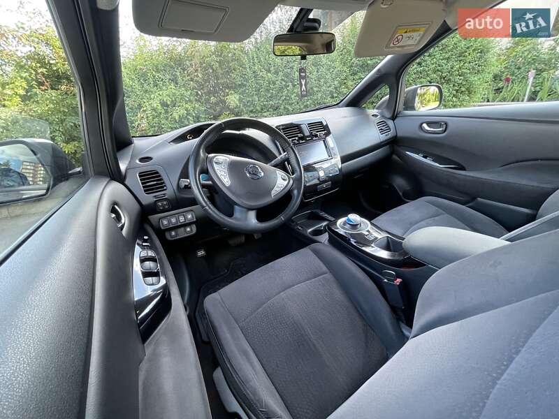 Хэтчбек Nissan Leaf 2016 в Тернополе