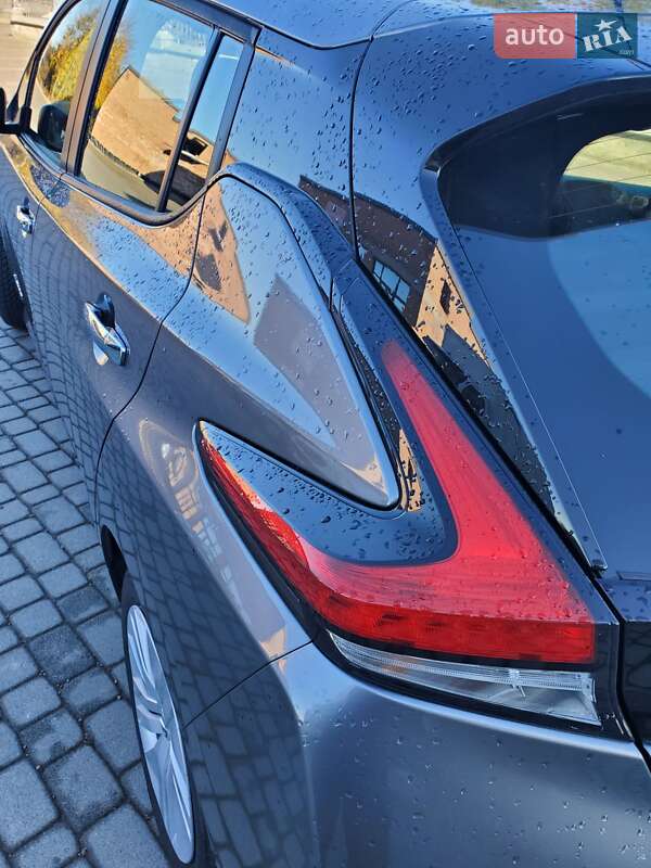 Хэтчбек Nissan Leaf 2019 в Снятине