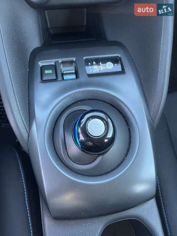 Хэтчбек Nissan Leaf 2019 в Снятине