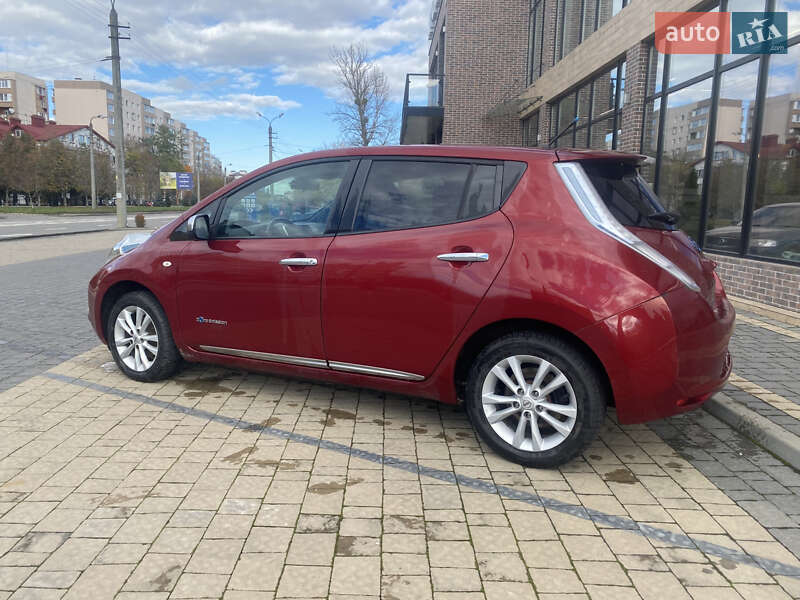 Хэтчбек Nissan Leaf 2014 в Ивано-Франковске