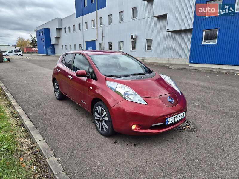 Хэтчбек Nissan Leaf 2014 в Ковеле