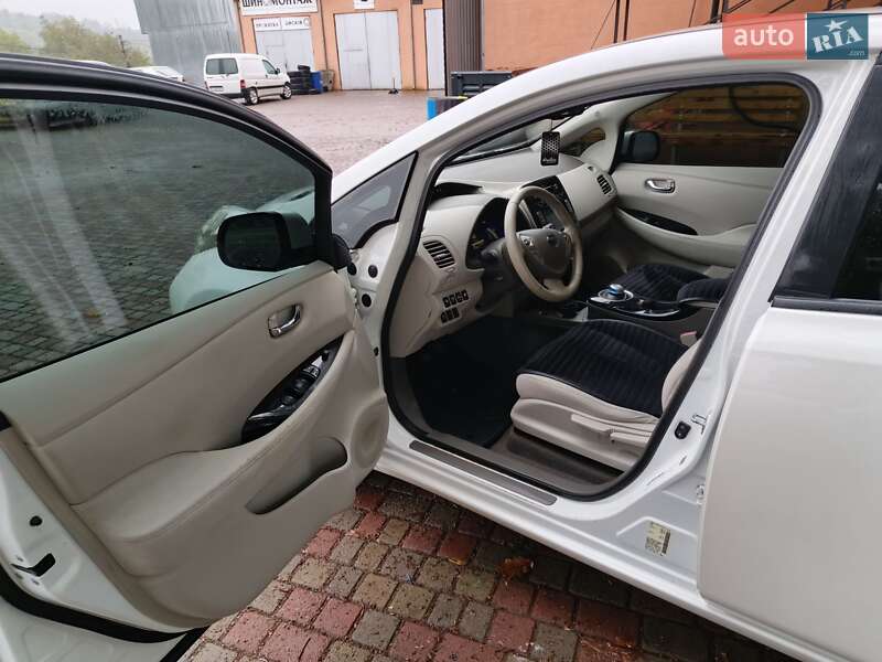 Хетчбек Nissan Leaf 2014 в Чернівцях фото 8 Хетчбек Nissan Leaf 2014 в Чернівцях