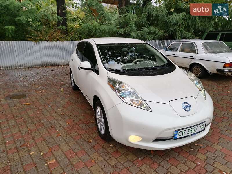 Хетчбек Nissan Leaf 2014 в Чернівцях фото 3 Хетчбек Nissan Leaf 2014 в Чернівцях