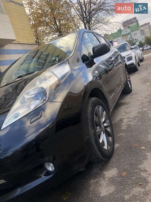Хетчбек Nissan Leaf 2014 в Тернополі
