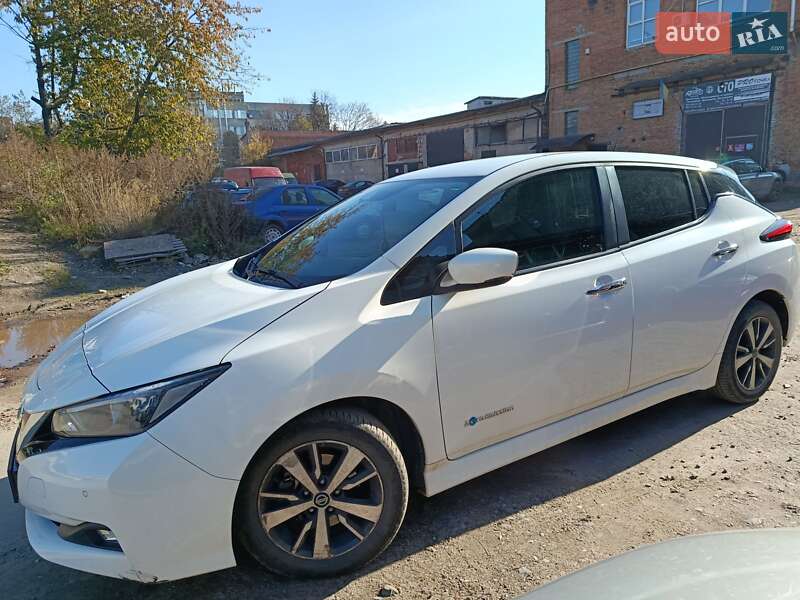 Хетчбек Nissan Leaf 2018 в Львові фото 10 Хетчбек Nissan Leaf 2018 в Львові