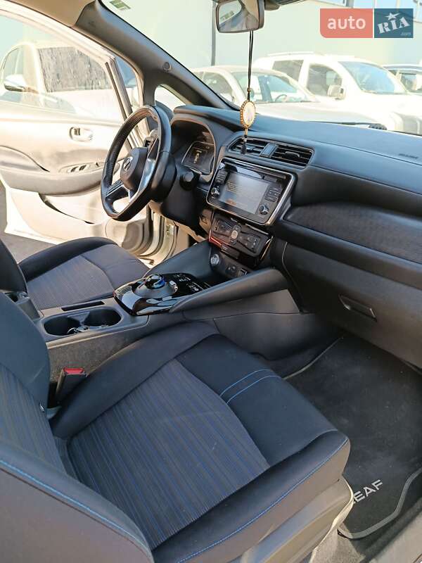 Хетчбек Nissan Leaf 2018 в Львові фото 13 Хетчбек Nissan Leaf 2018 в Львові