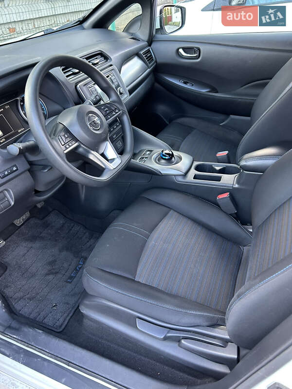 Хетчбек Nissan Leaf 2019 в Ужгороді