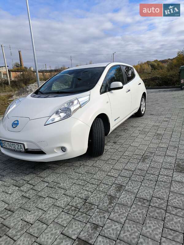 Хэтчбек Nissan Leaf 2016 в Львове фото 3 Хэтчбек Nissan Leaf 2016 в Львове