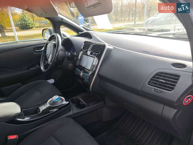 Хэтчбек Nissan Leaf 2014 в Луцке фото 45 Хэтчбек Nissan Leaf 2014 в Луцке