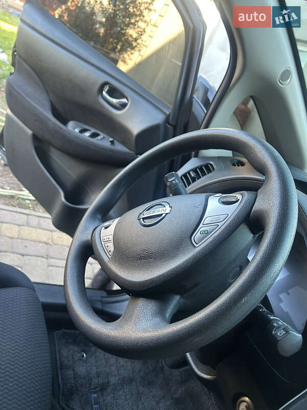 Хэтчбек Nissan Leaf 2016 в Николаеве