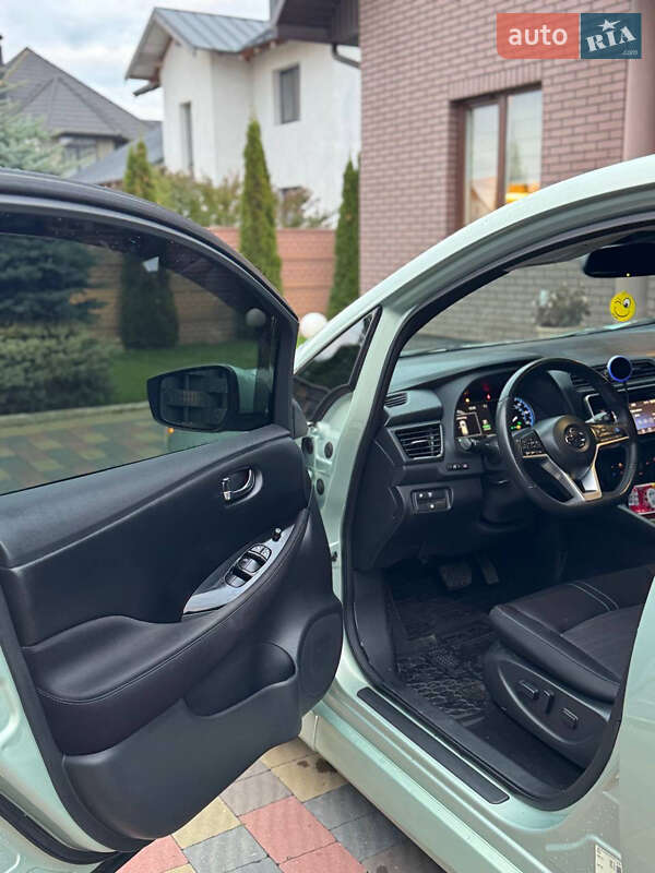 Хэтчбек Nissan Leaf 2018 в Луцке