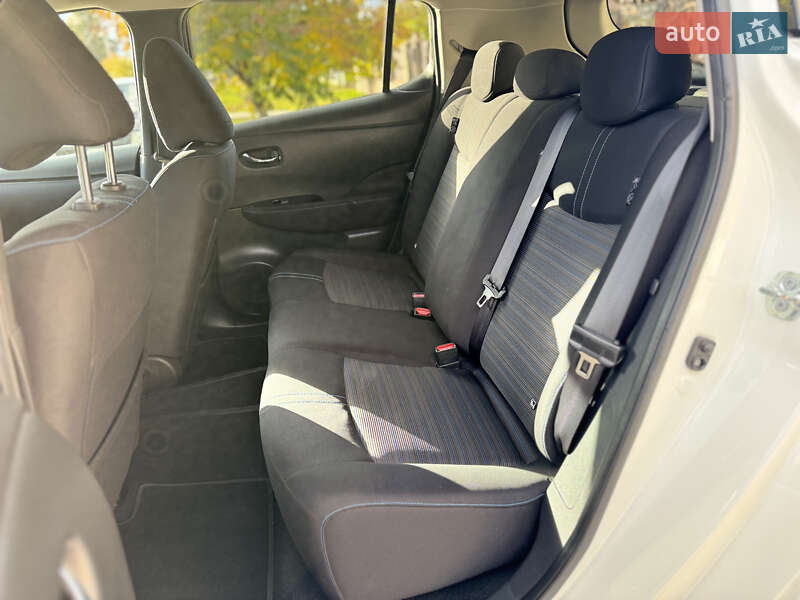 Хэтчбек Nissan Leaf 2020 в Хмельницком