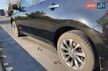 Хетчбек Nissan Leaf 2014 в  фото 6 Хетчбек Nissan Leaf 2014 в