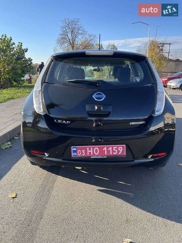 Хэтчбек Nissan Leaf 2014 в Киеве