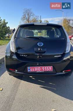 Хетчбек Nissan Leaf 2014 в  фото 7 Хетчбек Nissan Leaf 2014 в