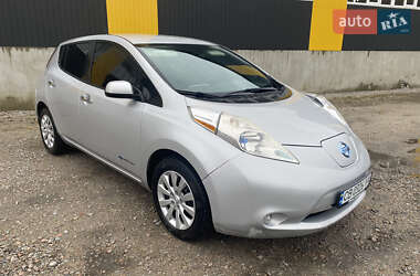 Хетчбек Nissan Leaf 2013 в Ніжині