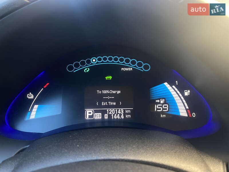 Хэтчбек Nissan Leaf 2014 в Ивано-Франковске