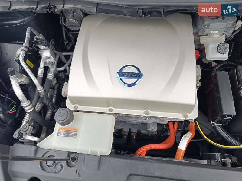 Хэтчбек Nissan Leaf 2015 в Ровно фото 30 Хэтчбек Nissan Leaf 2015 в Ровно