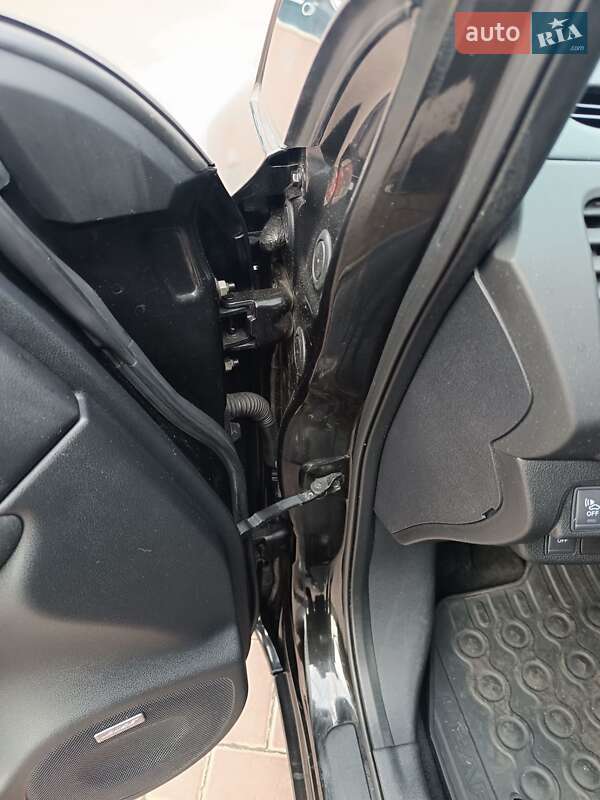 Хэтчбек Nissan Leaf 2015 в Ровно фото 42 Хэтчбек Nissan Leaf 2015 в Ровно