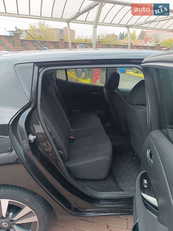 Хэтчбек Nissan Leaf 2015 в Ровно фото 50 Хэтчбек Nissan Leaf 2015 в Ровно