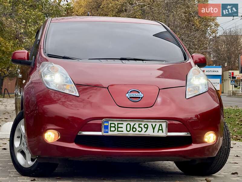 Хэтчбек Nissan Leaf 2012 в Одессе фото 17 Хэтчбек Nissan Leaf 2012 в Одессе